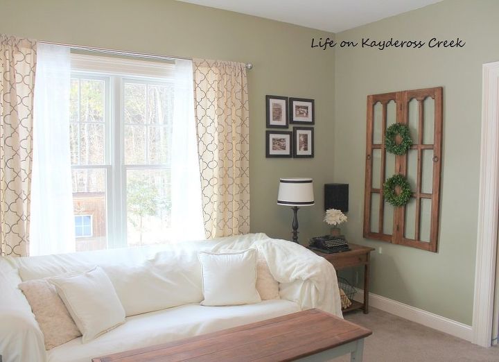 using old cabinet doors for wall decor