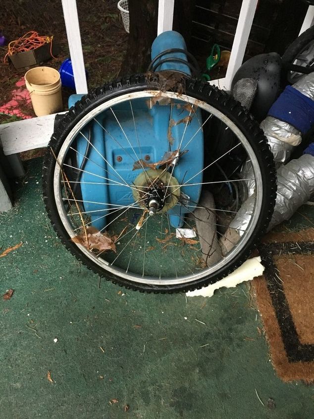 bicycle wheel wreath
