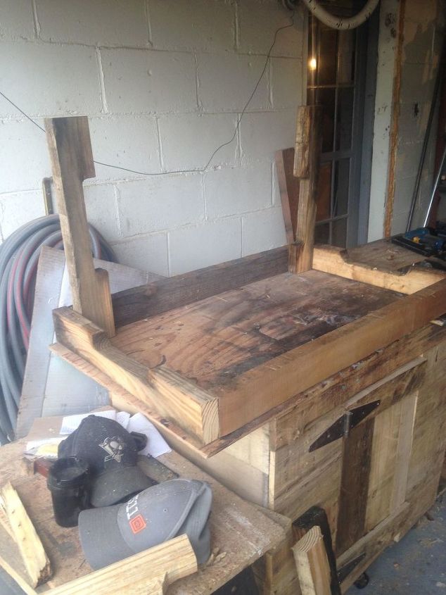 pallet chest