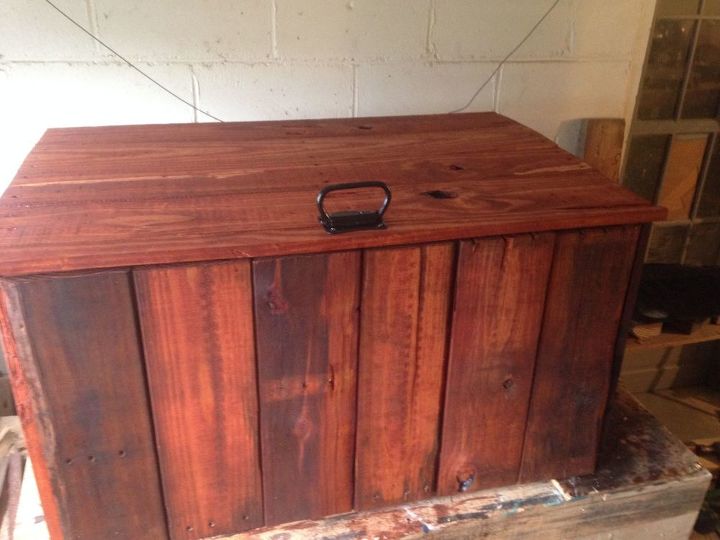 pallet chest