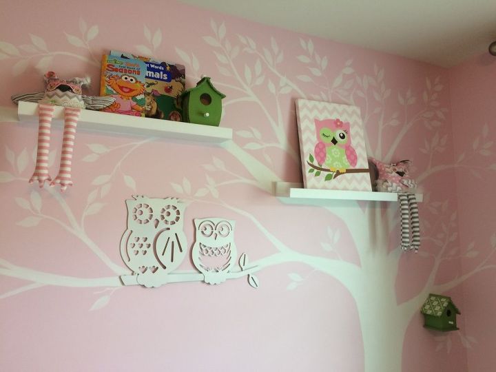 owl inspired theme toddler bedroom, Painted tree mural