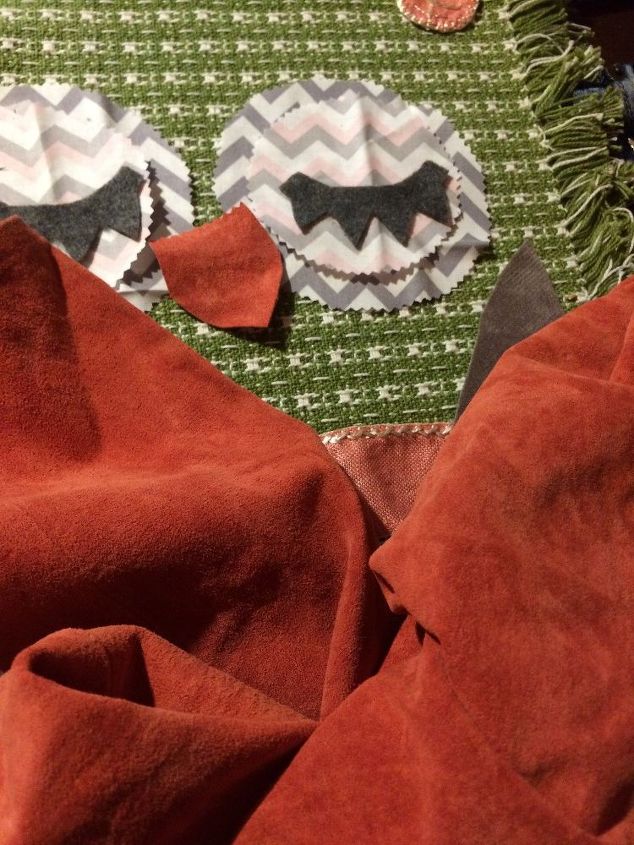 owl inspired theme toddler bedroom, owl placemat pillow layout