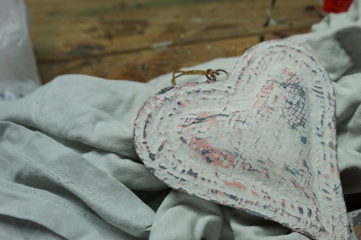 make a faux antique finish with cheesecloth