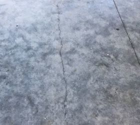 q crack in concrete floor