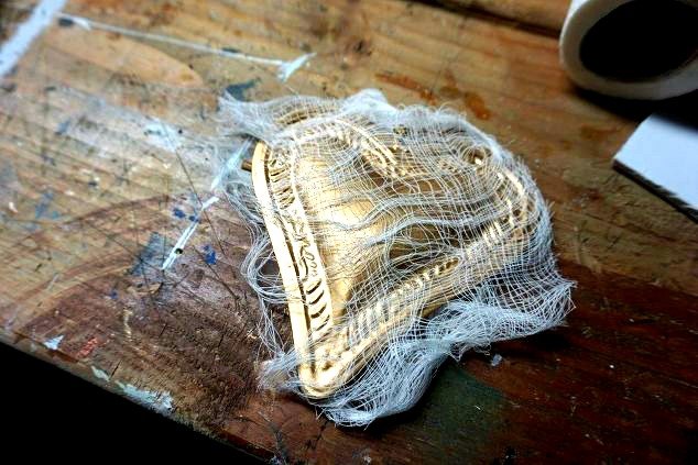 make a faux antique finish with cheesecloth