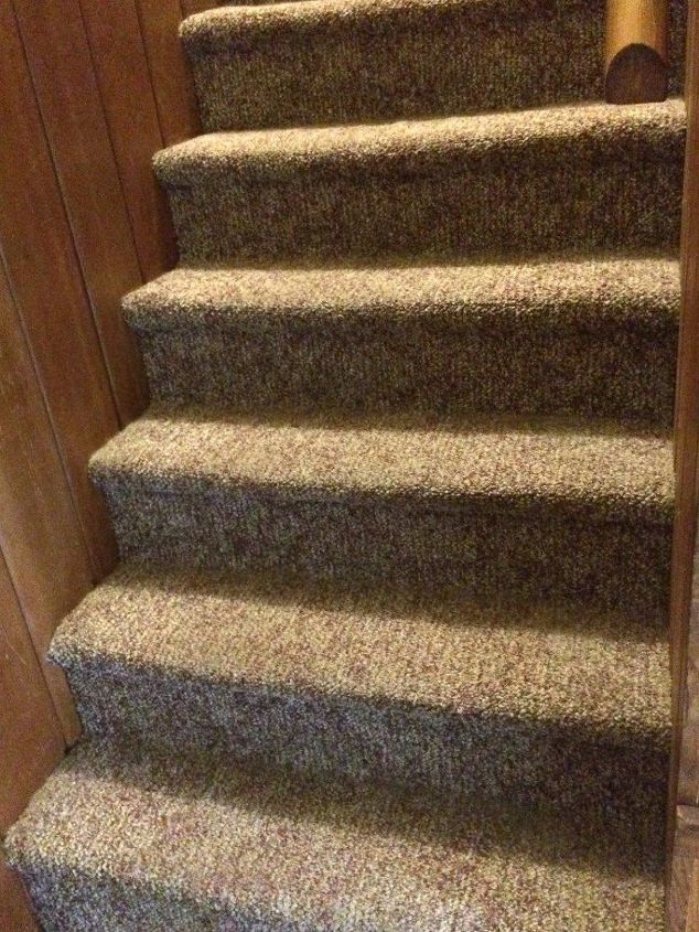 mude as escadas de carpete para pintar