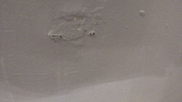 q holes in walls