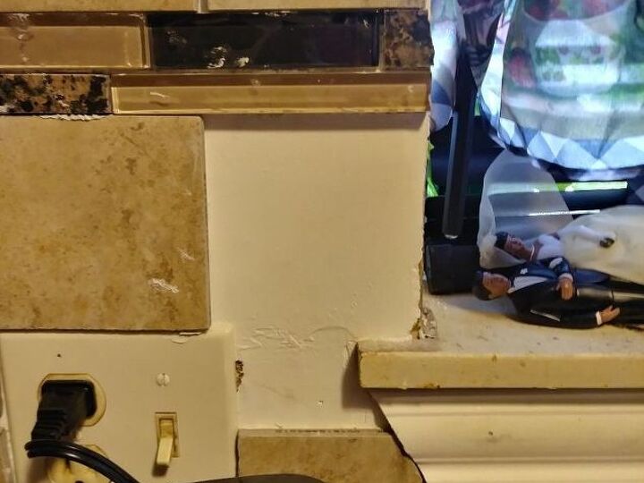 q what tool can i use to make these very detailed cuts to ceramic tile