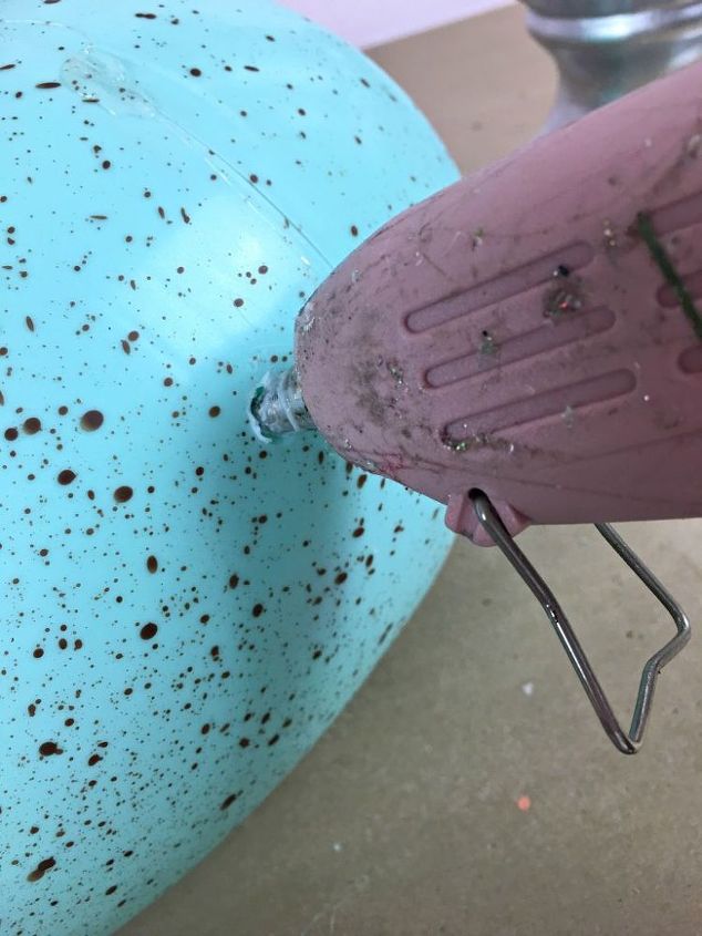 make an easter egg topiary