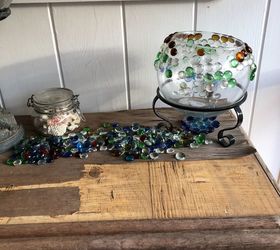 what kind of glue should i use to apply glass pebbles to glass