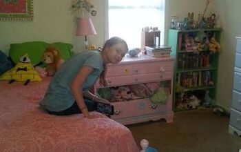 Un cambio de imagen en el dormitorio de una niña inspirado en el Shabby Chic en colores pastel y con poco presupuesto