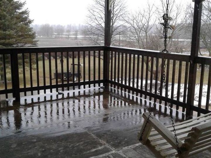 q how can you build two easy benches to fit in the corner of our deck