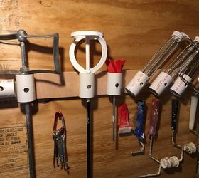 Paint Roller Storage Using Plumbing Pipe