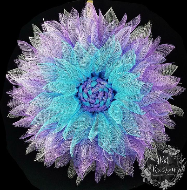 braided deco mesh swirl center for flower wreaths, Blue Purple flower with 3 colors center