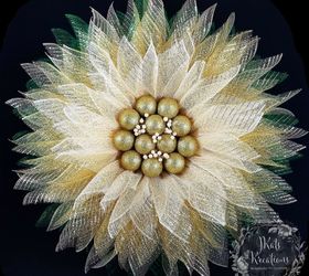 deco mesh single petal flower wreath tutorial, Cream and Gold for Christmas