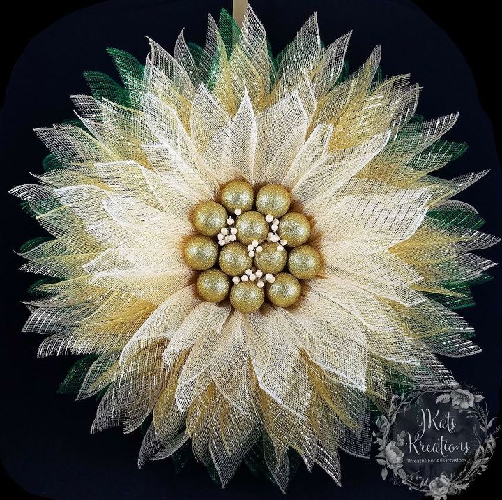 deco mesh single petal flower wreath tutorial, Cream and Gold for Christmas