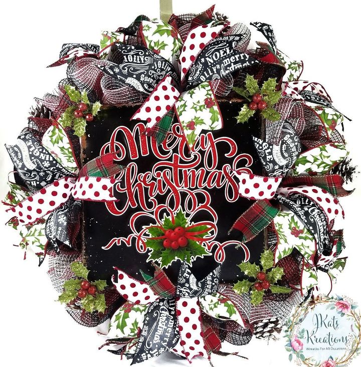 deco mesh ruffle wreath tutorial, Another Christmas wreath with this method