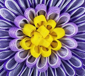 Deco Mesh Daisy Petal Flower Wreath Tutorial Hometalk