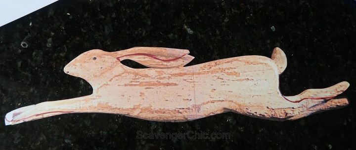 conejo de madera de palet de arte popular
