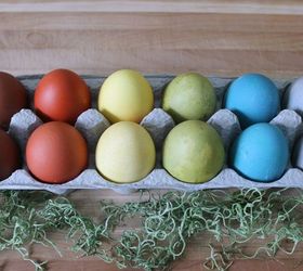 s quick easter egg ideas that are just too cute, Dye eggs in bright natural hues
