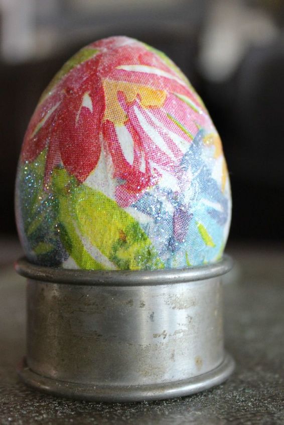 s quick easter egg ideas that are just too cute, Decoupage eggs with bright paper napkins