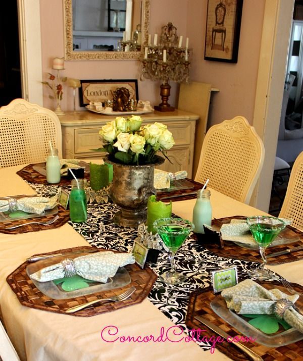 s 15 awesome projects to get you ready for st patrick s day, Easy And Stunning Table Setting