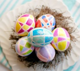 easter egg decorating idea using sharpies rubberbands