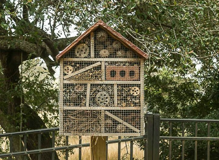make an insect hotel an easy backyard diy