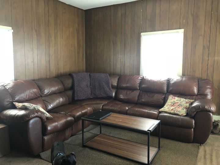 q needing advice on how to decorate my living room
