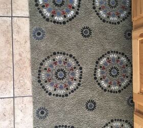 easy rug painting gives it a new look, I used small area of stencil for centers