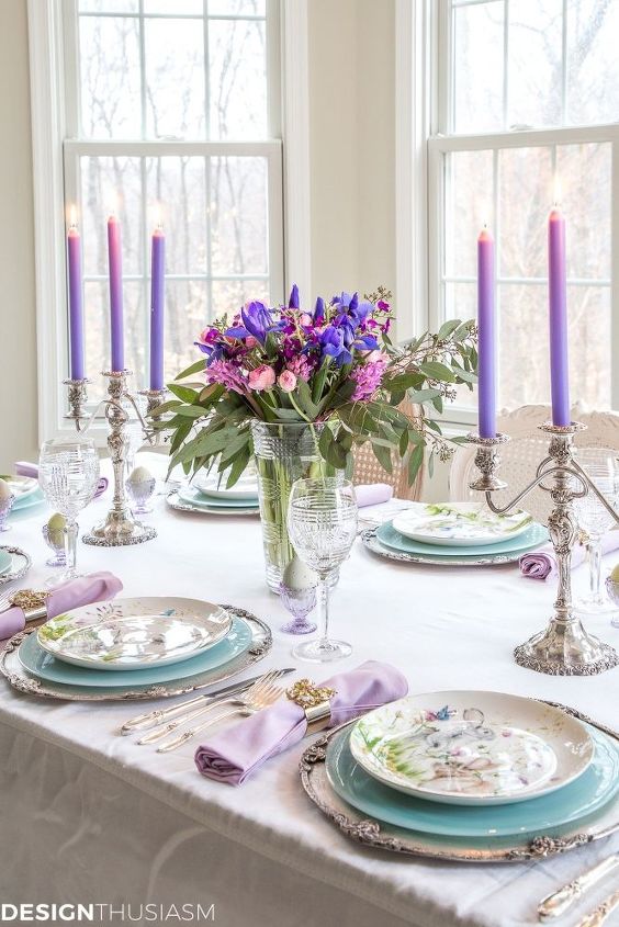 como usar colores suaves de primavera para decorar una mesa de pascua sofisticada