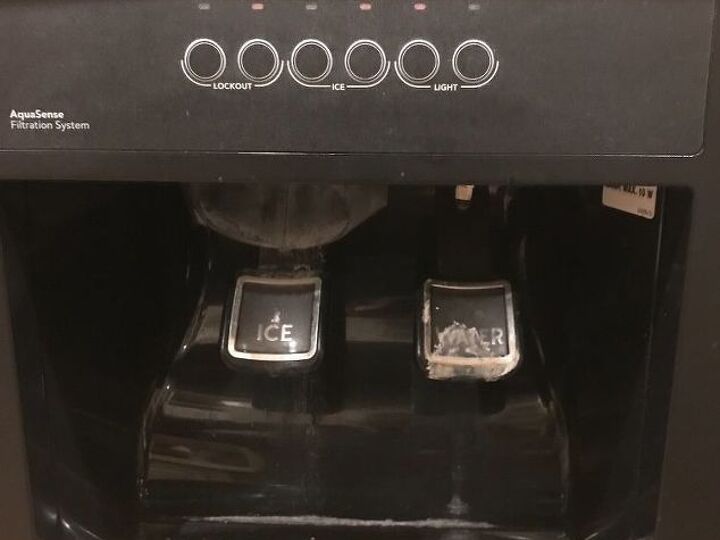 q help keep ice water dispenser clean