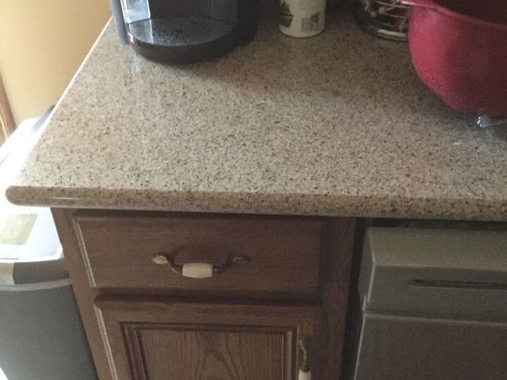 q what is the best paint color for a kitchen with medium oak cabinets