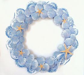 napkins reimagined into a wreath