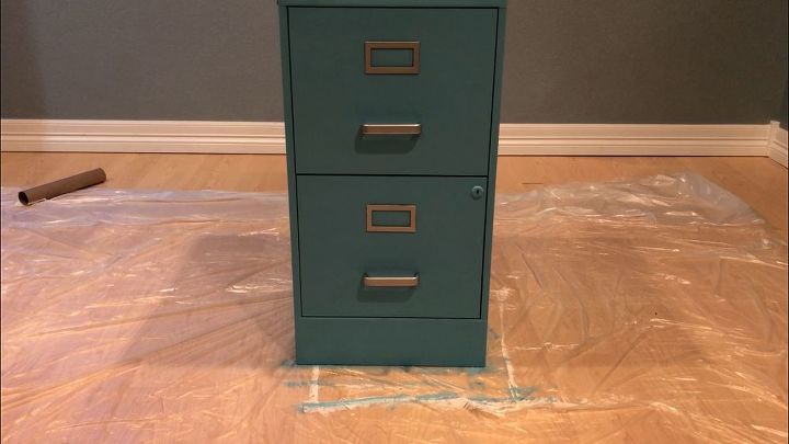 up cycling a filing cabinet to a desk
