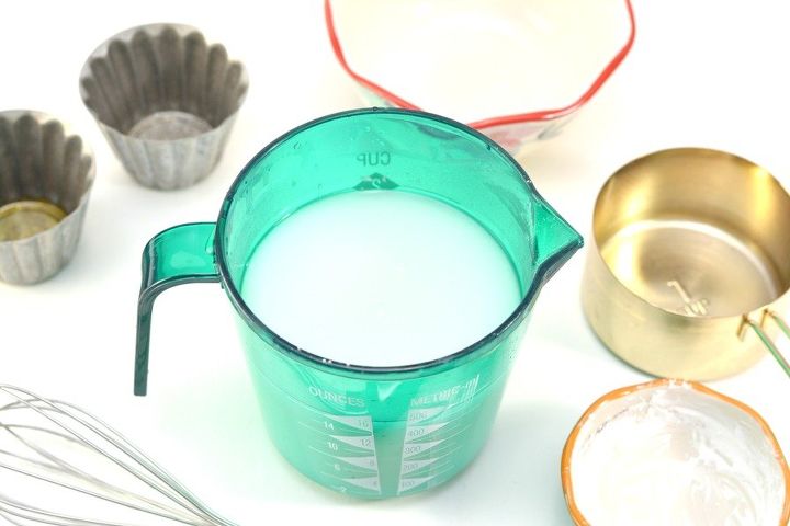 no streak homemade glass cleaner with a secret ingredient