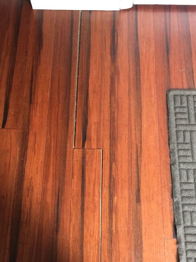 Bamboo Floor Is Separating Help, What To Do When Laminate Flooring Separates