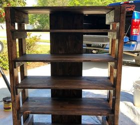 Simple pallet clearance shoe rack