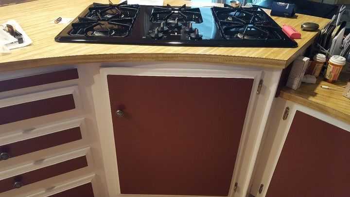 q what is the better option for my laminate kitchen counters