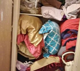 q any ideas on organizing this closet