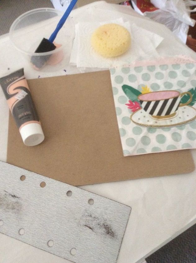 how to decoupage on wooden placemats