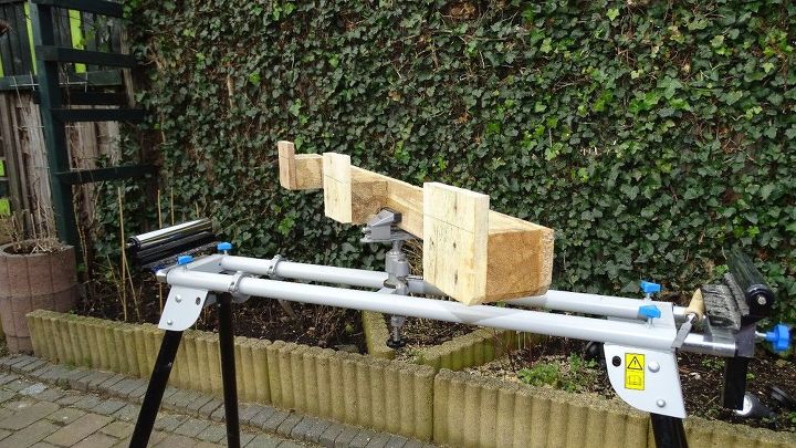 how to build an easy and diy pallet shelf free plan