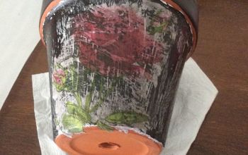 DIY Crackle Painting a Terracotta Pot