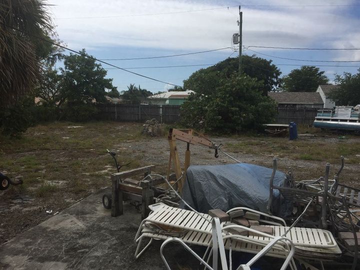 q what alternatives for grasslessbackyards