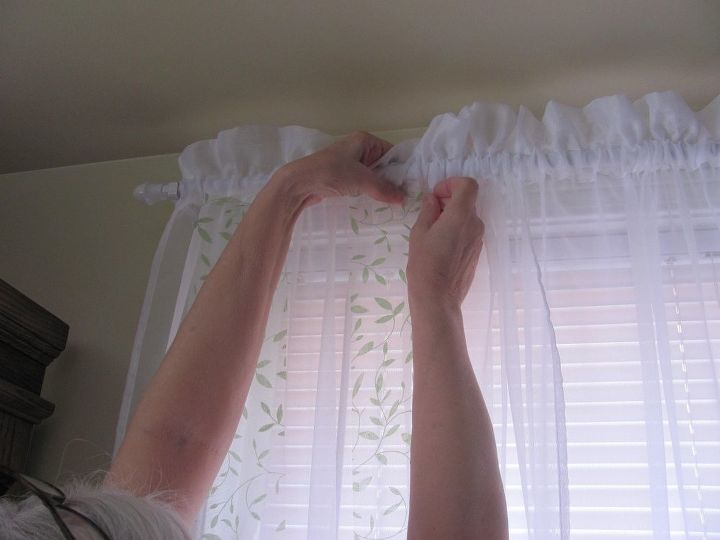 get summery curtains on a next to nothing budget