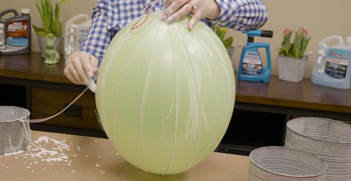 cesta de pascua de globos
