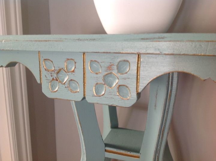 antique candle table, Gold paint trim
