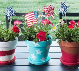 22 ideas to make your terra cotta pots look oh so pretty, Give them a 4th of July makeover
