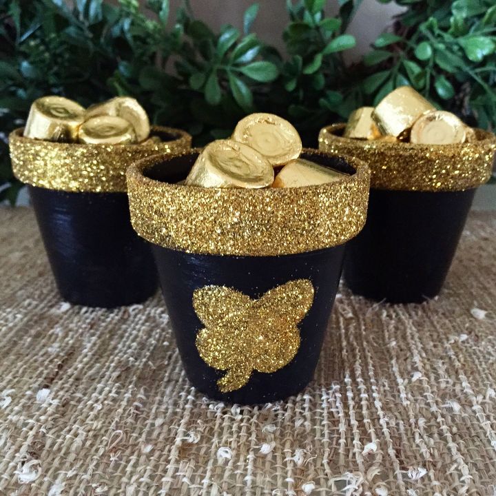 22 ideas to make your terra cotta pots look oh so pretty, Add glitter for St Patty s Day pots of gold