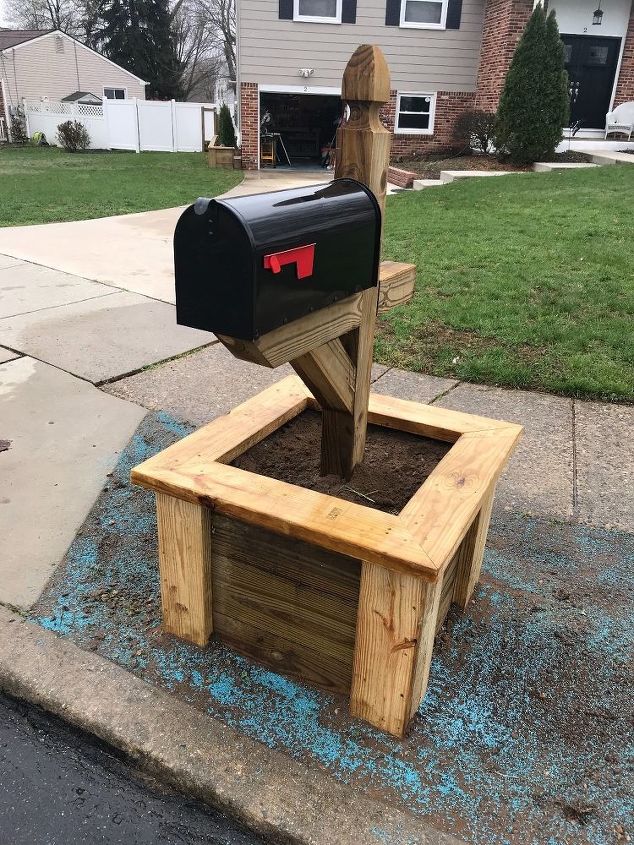 mailbox flower box
